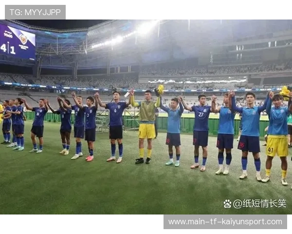 青年球员被多家俱乐部抢购 转会市场活跃，年轻人球队比赛